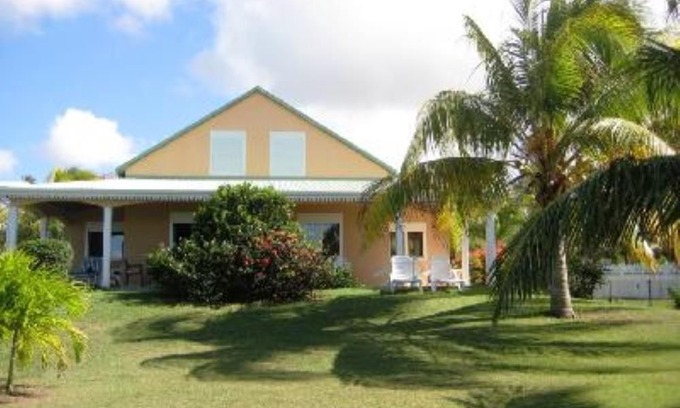 Morel House | house / villa - LE MOULE