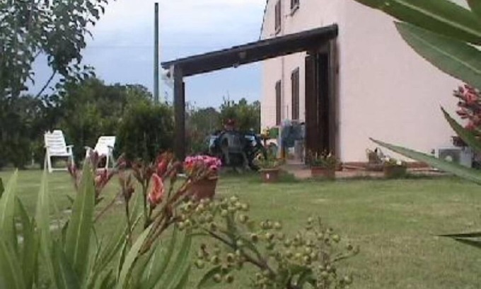 Cecina Apartment | HOUSE WITH GARDEN 4 KM FROM THE SEA
