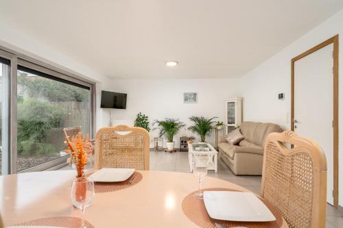 Spanje House | House with private parking & sauna near city centre and transport