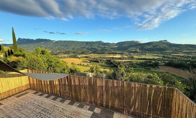 Mirabel-et-Blacons House | House with roof terrace in the Old Village of Mirabel
