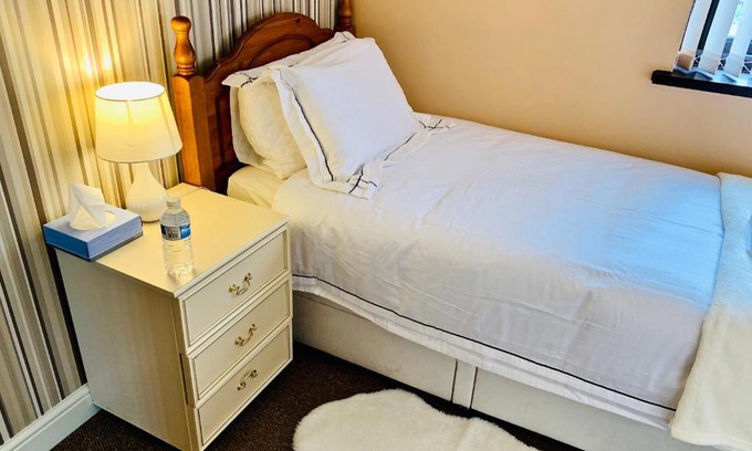 Stoke-on-Trent House | Housefield Single 3
