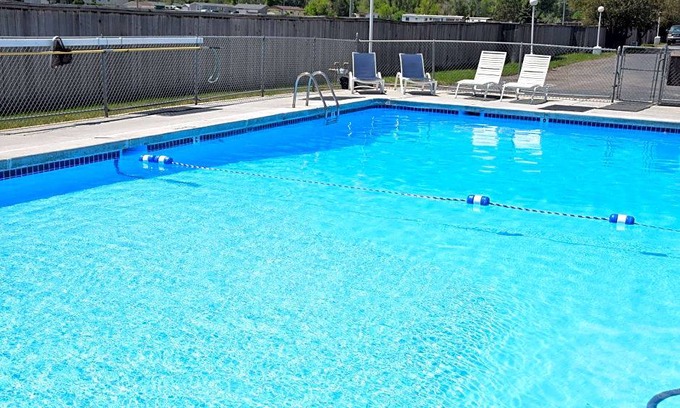 Gillette Hotel | Howard Johnson by Wyndham Gillette