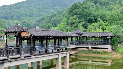 Bishan County Hotel | HUALUXE Chongqing Science Hall