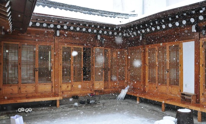 Gahoe-dong House | Hueahn Hanok Guesthouse
