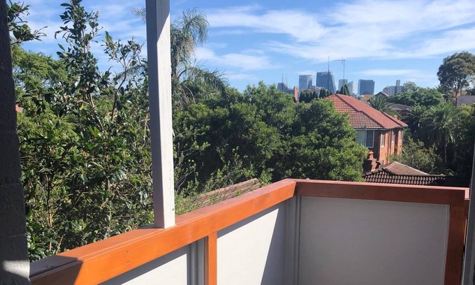 Cremorne Apartment | Huge Harbour View Apartment In Historic Home