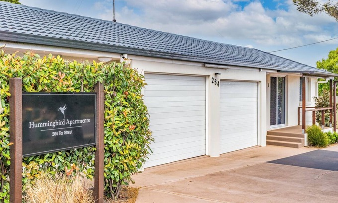 Rockville Apartment | “Hummingbird’ Apartments Entire rental unit in Toowoomba #3