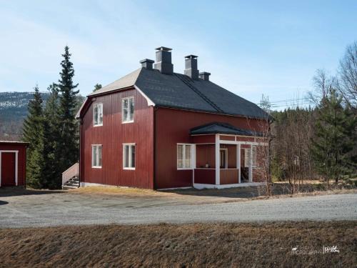 Al House | Hus nær butikk, sentrum & rekreasjon