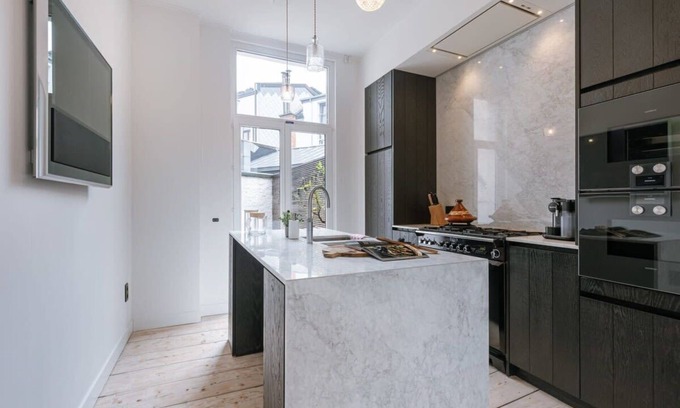 Antwerp House | Huswell - Charming house in Antwerp with free parking