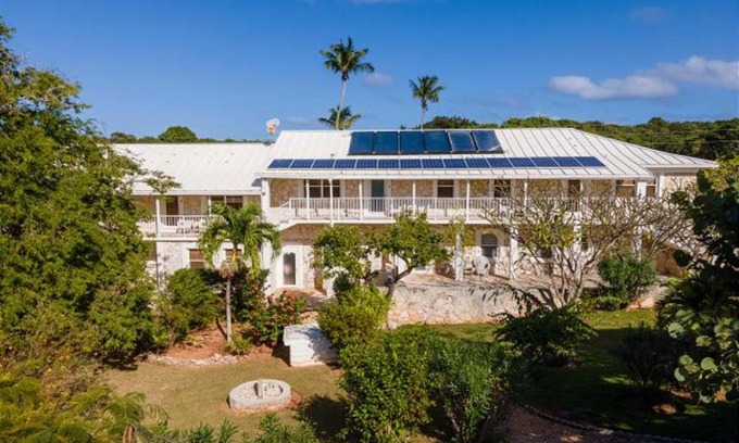 Governor's Harbour House | Hut Pointe #4 By Eleuthera Vacation Rentals