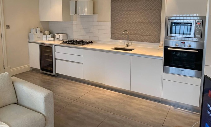 City of Westminster Apartment | HYDE PARK DELUXE APARTMENT I