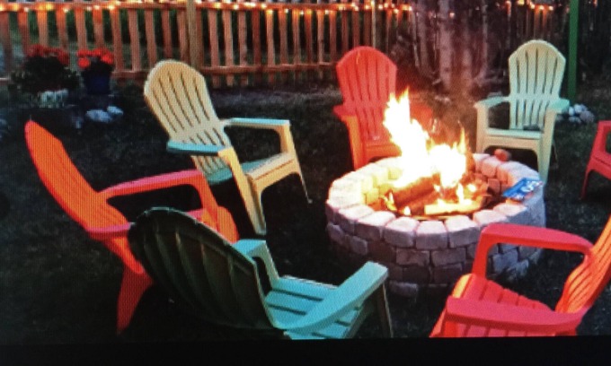 Grand Marais Cottage | I Block from the Trail & 2 blocks to Restaurants/Gas/Bars/Plenty of Parking