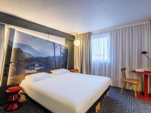 Miroir - Batignolles Hotel | ibis Styles Le Mans Gare Sud