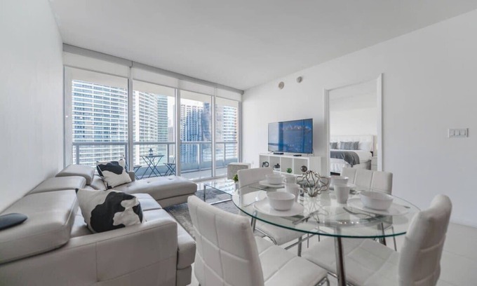 Brickell Apartment | ICON Brickell *Amazing Oceanview *Pool *Spa