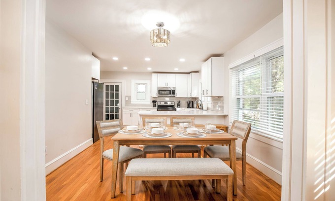 Winston - Salem House | Ideal Ardmore Location;Game Room;Hot Tub;BoHo Chic