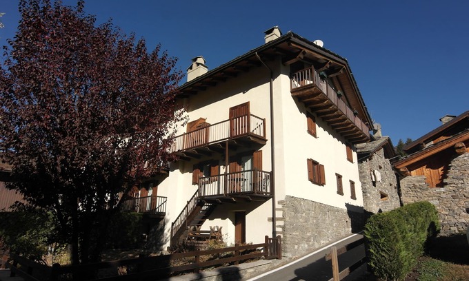 Villair Apartment | Ideal flat for a multi centre ski or walking holiday looking around Mont Blanc