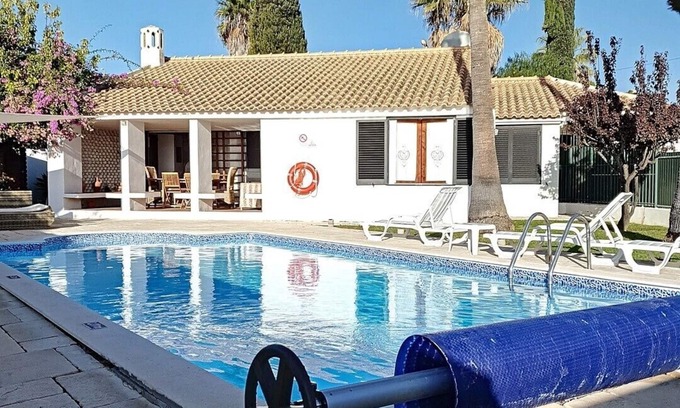 Areias de Sao Joao Villa | Ideal for families, 3 bedrooms, 2 bathrooms, pool, wifi, A/C