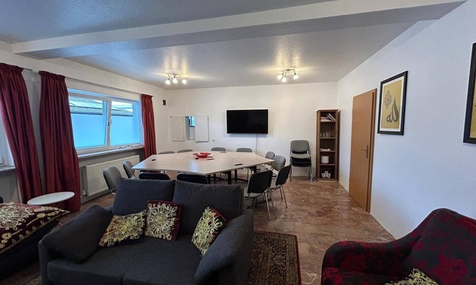 Breuberg House | Ideal for groups, clubs, family get-togethers, class reunions etc.