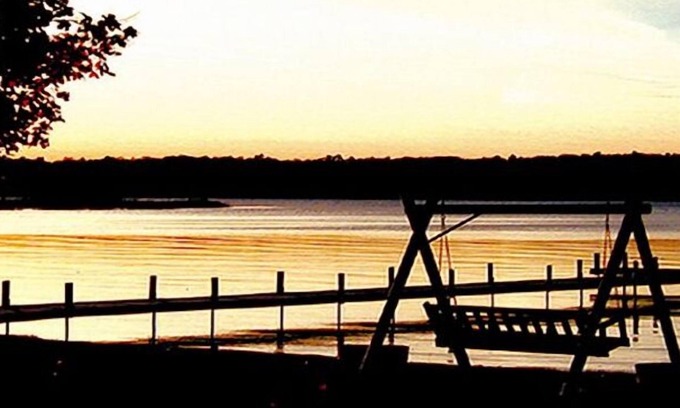 Lake Shore Cabin | Ideal Location on Level, Sandy Shore on Beautiful Gull Lake in Brainerd Lakes