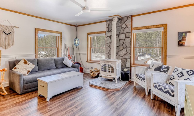 Soda Springs Condo | Ideal Ski Getaway Steps from the Slopes W/ Wood Stove, Free WiFi & Full Kitchen!