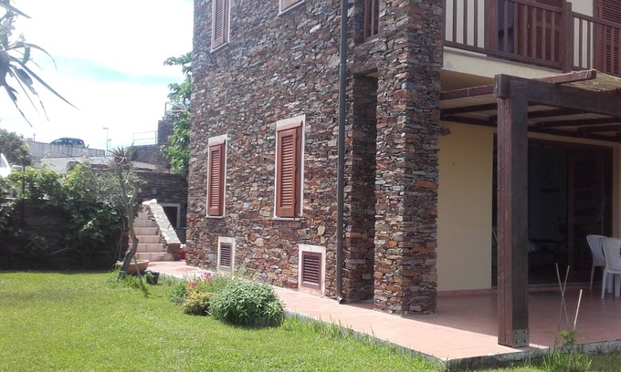 Stintino Villa | Ideal villa for summer holidays for six people.