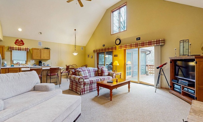 Rome House | Ideally located home with screened porch, 7-min drive to Sand Valley Golf Resort