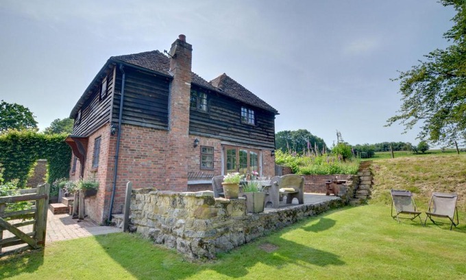 Cranbrook House | Iden Green Farm Stables