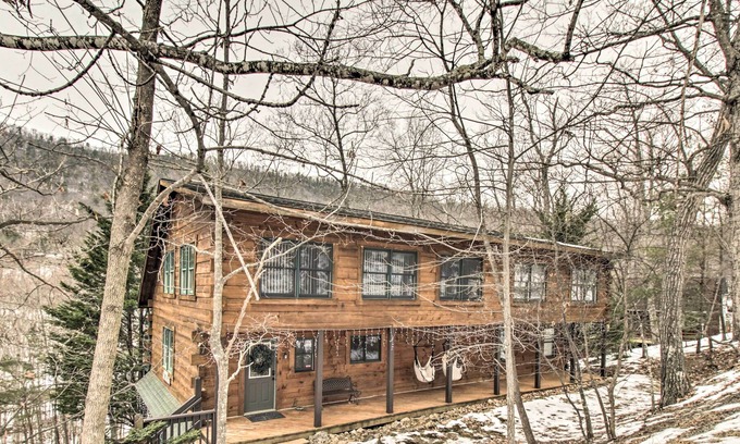 Massanutten House | Idyllic Massanutten Resort Home w/ Hot Tub!