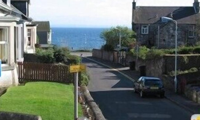 Lundin Links Cottage | Idyllic Scottish Experience Near St Andrews / Sea View