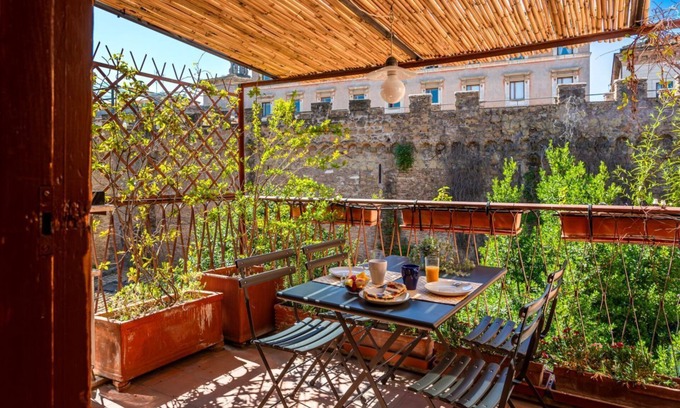 Rione XIV Borgo Apartment | iFlat | Comfy apartment with vista near St. Peter