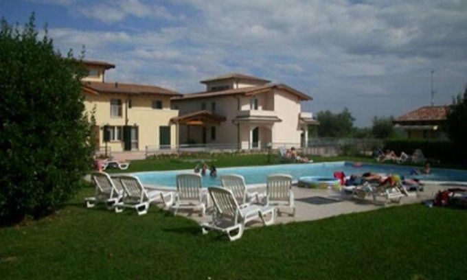 Cunettone-villa Apartment | Il Colombaro Tipo D - Four Bedroom Apartment, Sleeps 8