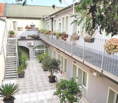 Lissone Apartment | Il Giardino degli Ulivi P1