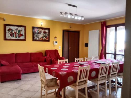 Marsciano House | Il giglio perlato