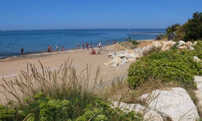 Ile-d'Aix House | Ile d' AIX, family house in the village with enclosed garden