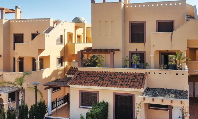Los Geraeos Apartment | In a closed, safe urbanization is this comfortable vacation apartment.