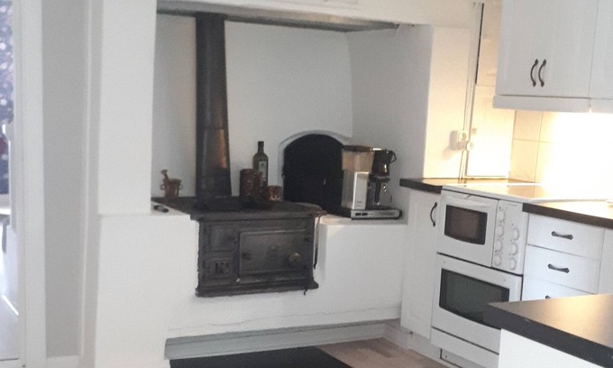 Bor House | In its own glade in the middle of the forest but still close to civilization