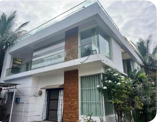 Hyderabad House | Non-AC Room in Cozy Homestay Villa near RGIA