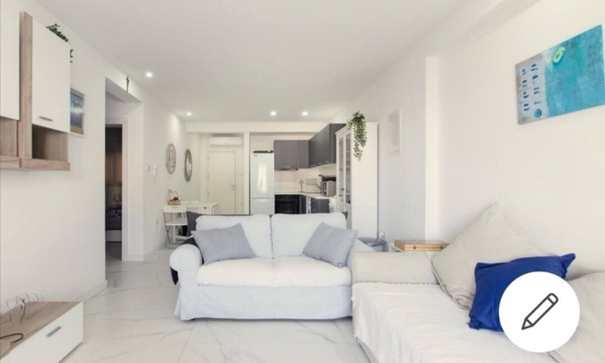 Larnaca City Centre Apartment | In the center of Larnaca and 150 meters to the beach