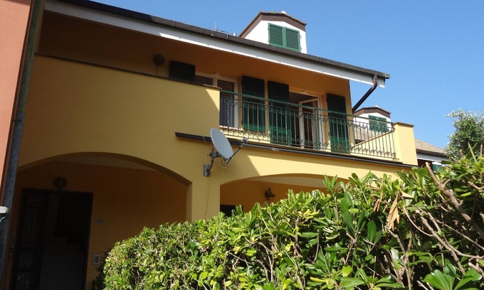 Ca Miro Apartment | In the green between the Cinque Terre and the Tigullio, 1 km from the center of Deiva Marina