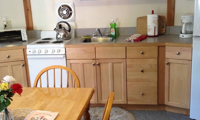 Bar Harbor Apartment | In the heart of ACADIA NATIONAL PARK. 1 mi. from Eagle Lake KIDS & PETS WELCOME!