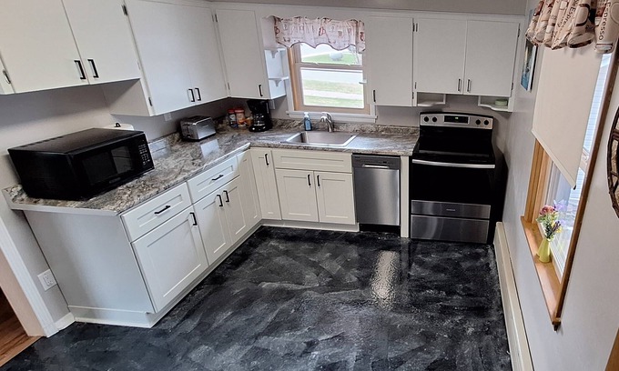 Ely House | In the Heart of ELY Getaway is short walk to downtown ELY. Freshly Remodeled!