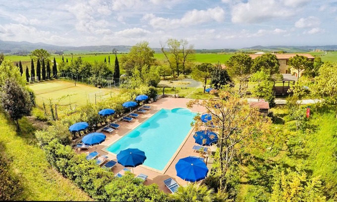 Santa Luce House | In the Heart of Tuscany, fabulous Farmhouse surrounded by greenery and with every comfort!