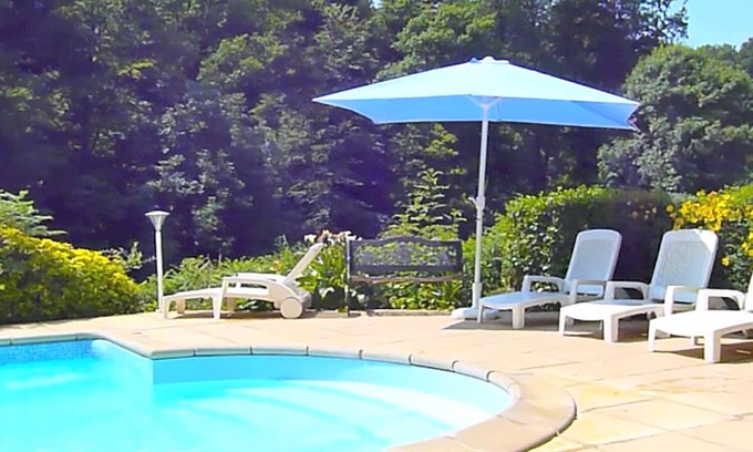 Plouguenast House | In the nature, along the river with sport activities and swimming pool