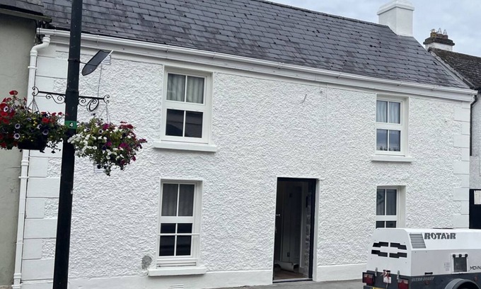Trim House | In Town Beautiful Trim Castle Cottage