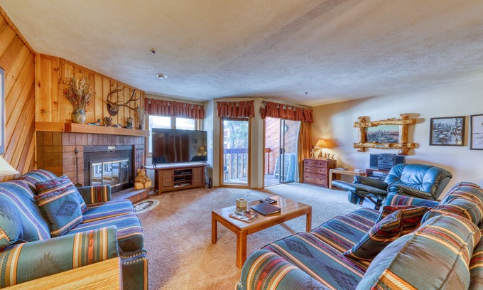 Historic District Condo | In-town condo with ideal walk-to-lifts location, pool, hot tubs & sauna