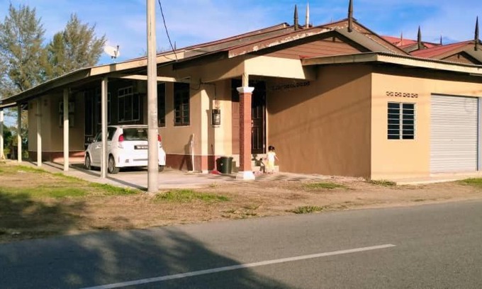 Kampung Ru Muda House | Inap D'Pata @ Marang with Pool and scenic seaview