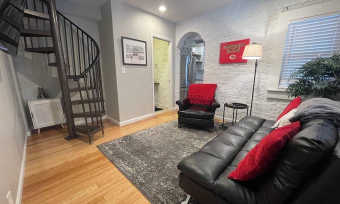 Over-the-Rhine Condo | Incline condo OTR/Downtown Cincinnati, Free Parking spot!