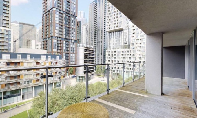 Isle of Dogs Apartment | Indescon court by Interhome
