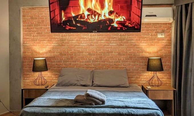 Bom Retiro Apartment | Industrial Style Studio close to the amusing Pope's Park