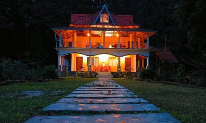 Kumai Resort | Infinity Viewpoint Homestay