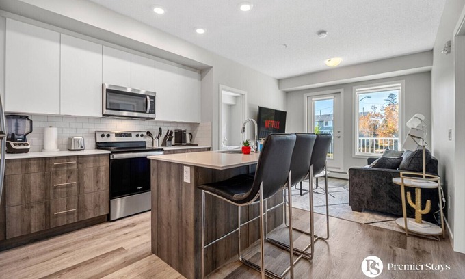 Inglewood Apartment | Inglewood Condo 2BR/2BA Trendy & Walkable #36